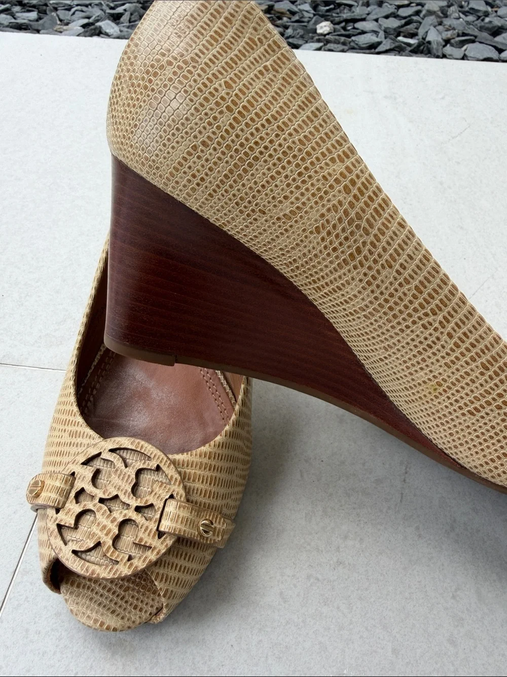 Tory Burch Beige/Tan Peep-Toe Flats with Logo Medallion